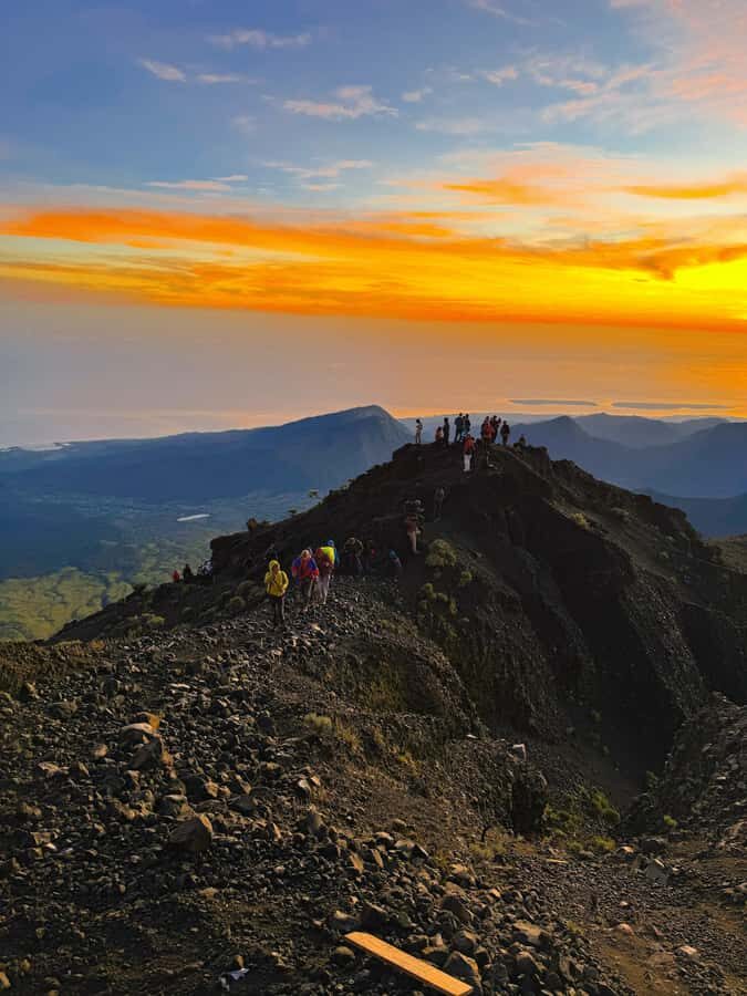 Mount Rinjani Trekking Tour 2D- Summit 3726. - FAQ