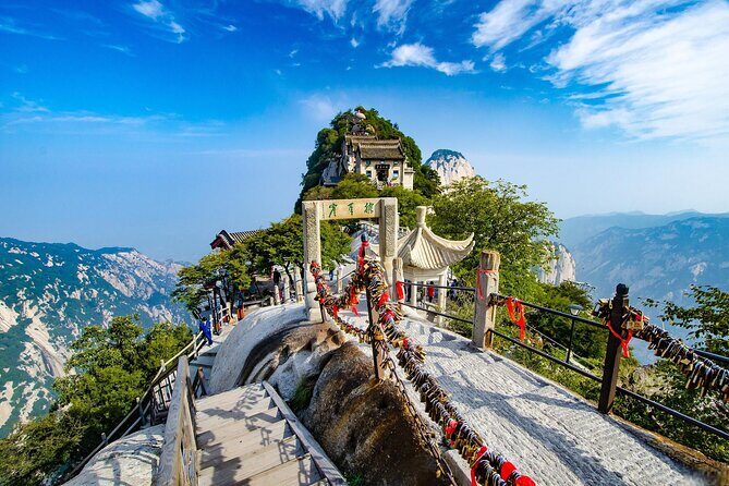 Mountain Huashan Plank Trail Adevnture Tour - The Thrilling Changkong Walkway