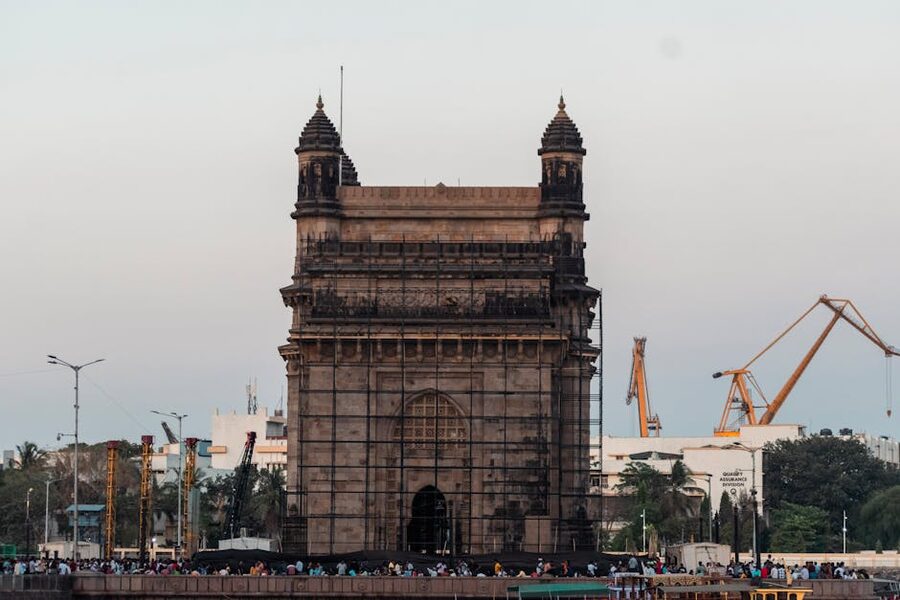 Mumbai dabbawala lunch delivery India