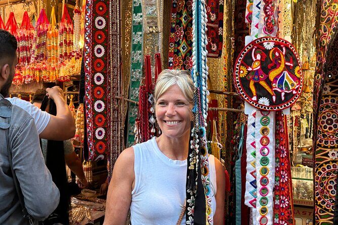 Mumbai Market and Temple Tour With Local Street Food - Practical Details and What to Expect