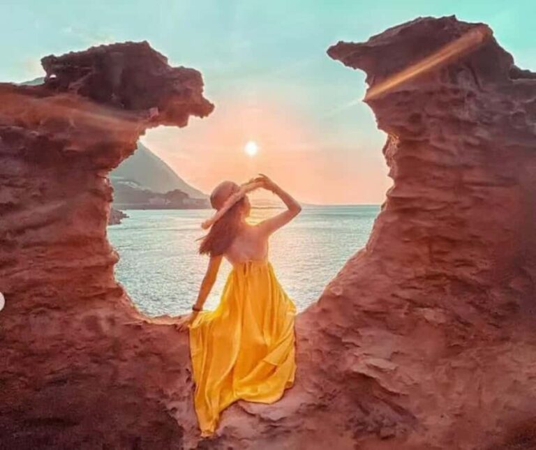 Must-see private car day trip attractions in Taipei - A Deep Dive into the Taipei Private Day Trip