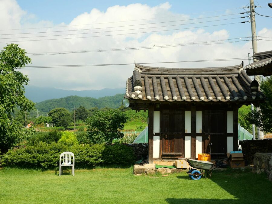 Sinheungsa temple bronze Buddha Mount Seorak National Park