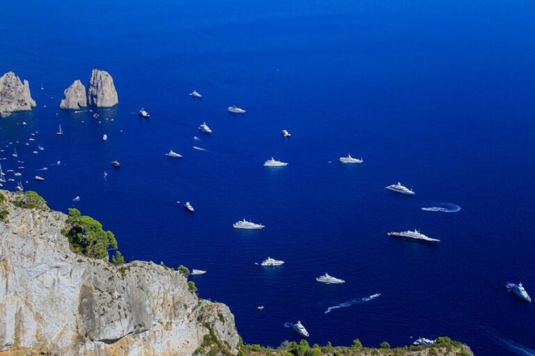 How to Book a Capri Boat Tour from Naples