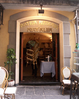 Antica Pizzeria Port''Alba in Naples