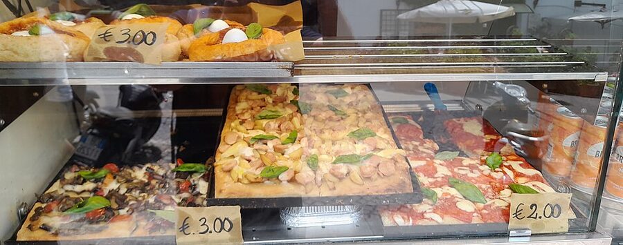 Street food vendor near Castel Sant Elmo in Naples