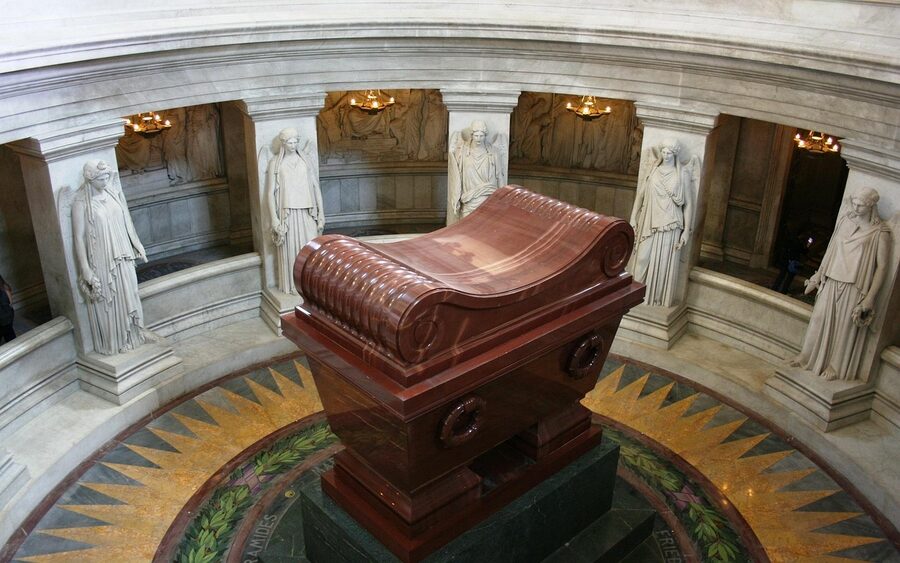 Napoleon red porphyry sarcophagus in Les Invalides