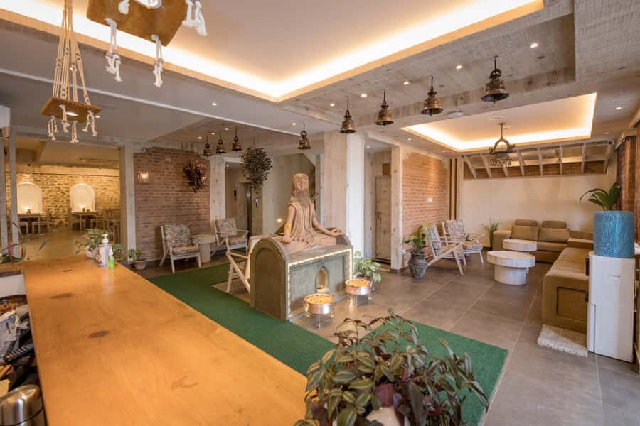 Nepal: 25 Days 300-Hour Meditation & Yoga Teacher Training - Authentic insights from reviews