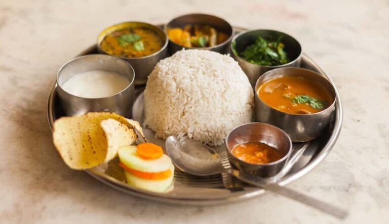 Nepali Traditional Food: Dal Bhat & Tarkari Tasting Tour - The Itinerary in Detail