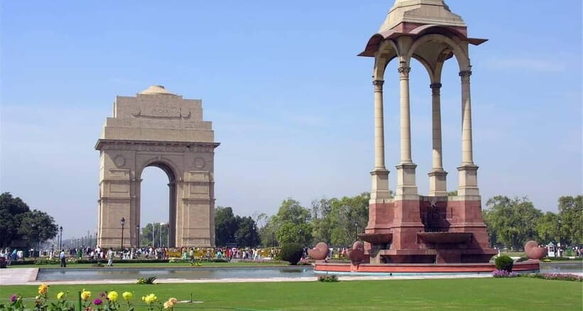New Delhi: Old and New Delhi Private Full Day Tour - Transitioning to New Delhi