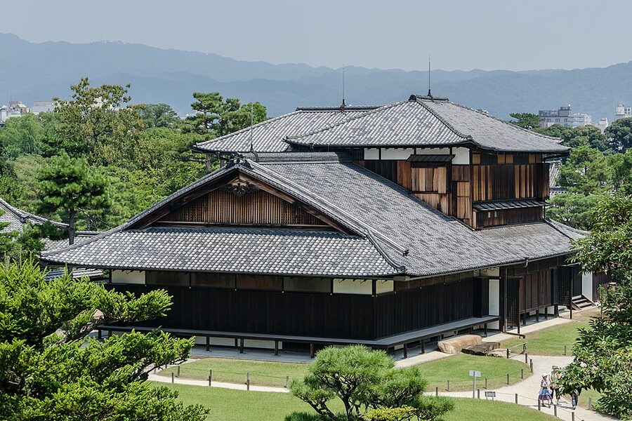 Honmaru Palace of Nijo Castle seen from fortification walls