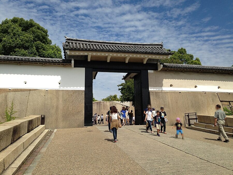 Sakuramon Gate entrance to Osaka Castle inner citadel