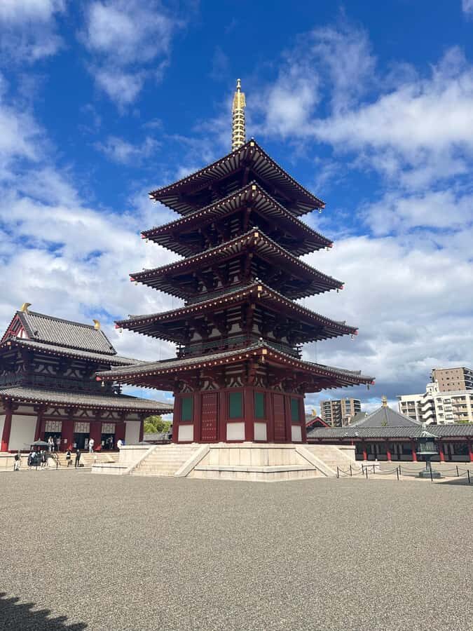 Osaka: Check out the must-see places. - Visiting Osaka Castle