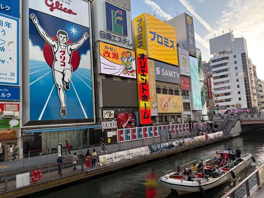 Osaka: Dotonbori 20-Minute Pirates Cruise - Highlights of the Tour