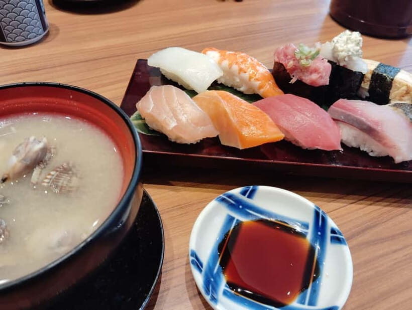 Osaka: Kuromon Market 1.5-Hour Seafood & Street Food Tour - Why This Tour Offers Great Value