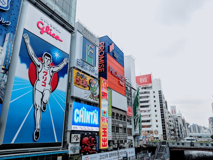 Glico Running Man sign in Dotonbori Osaka