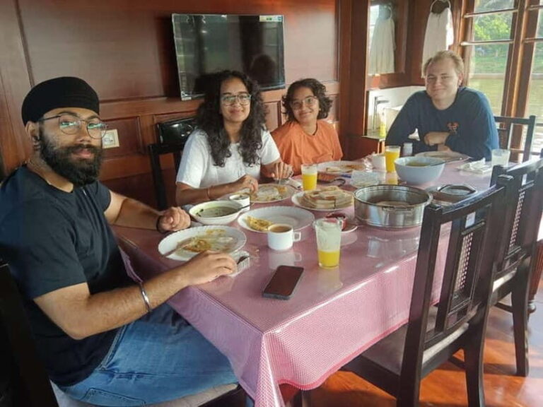 Overnight Alleppey Houseboat Cruise Tour (Kerala Beauty) - Introduction: First Impressions of the Alleppey Houseboat Tour