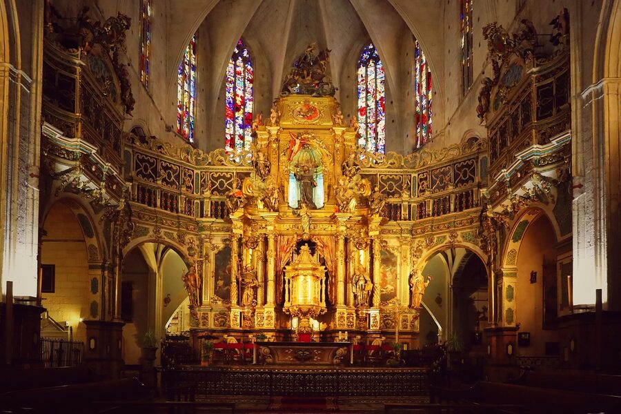 Palma Cathedral altar and basilica interior