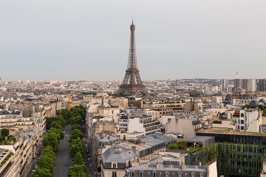 View of the Eiffel Tower from the top of the Arc de Triomphe