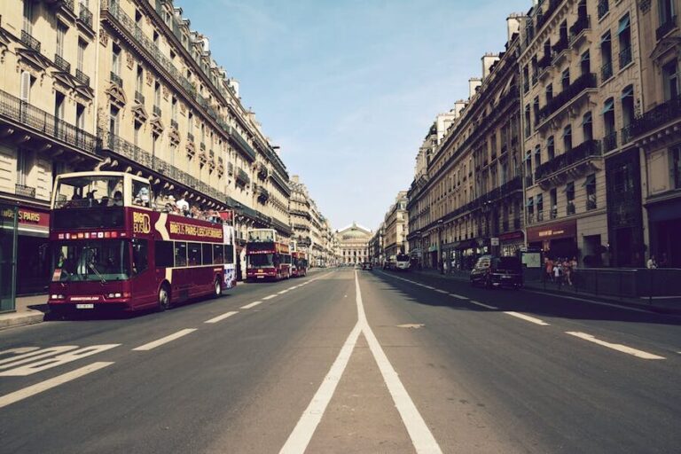 How to Book a Paris Hop-On Hop-Off Bus Tour
