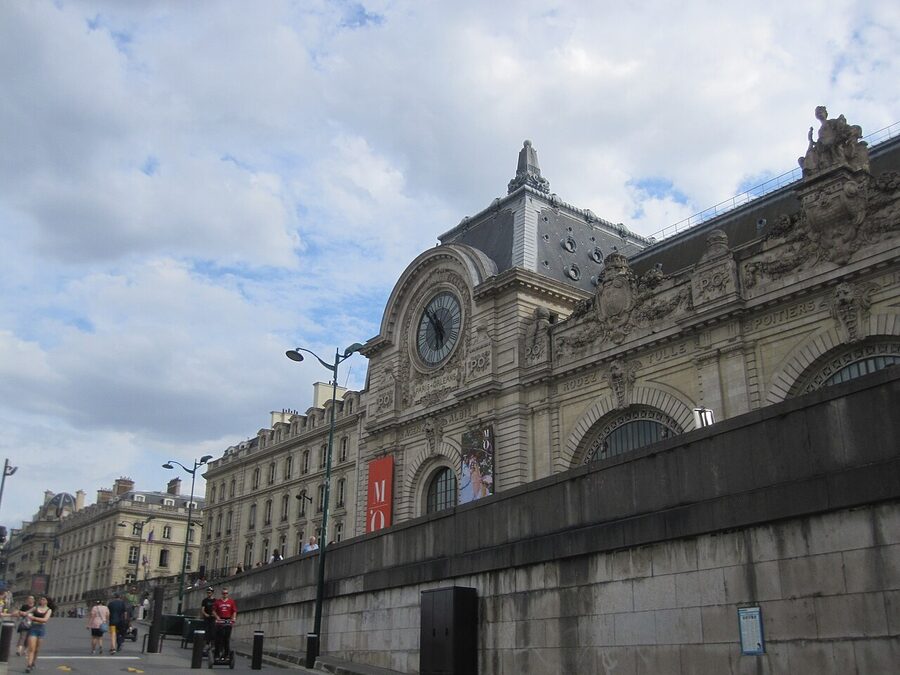 Musée d'Orsay exterior facade in Paris