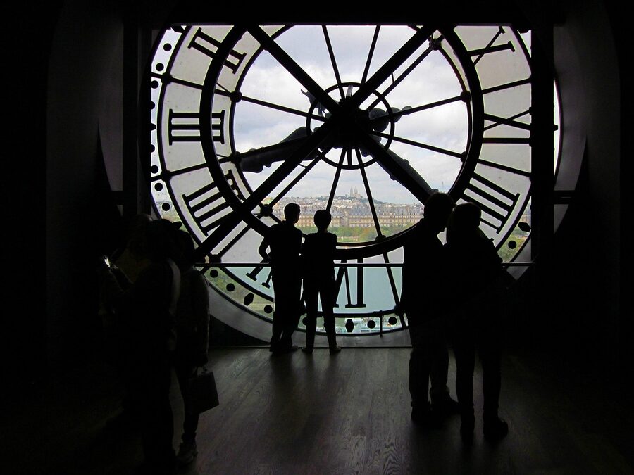 Giant station clock at the Musée d'Orsay in Paris