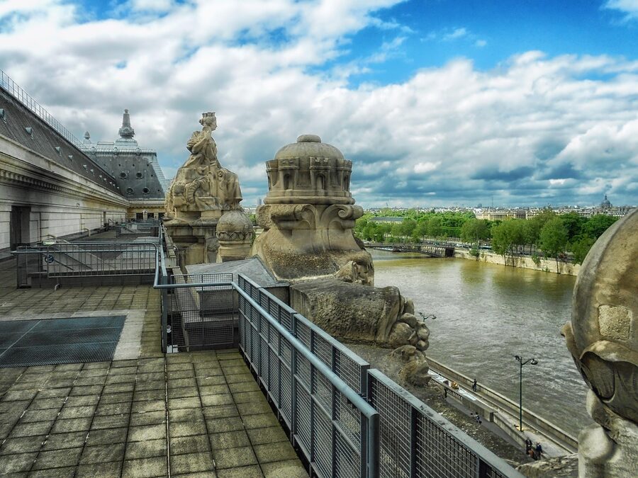 Musée d'Orsay view from the Seine riverbank