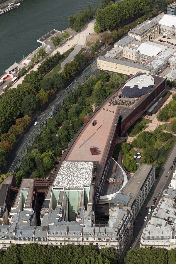 Quai Branly Museum exterior Paris
