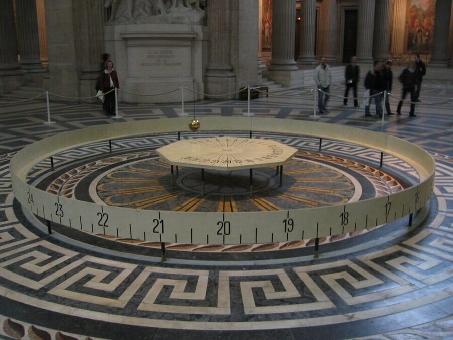 Foucault's pendulum bob hanging from the Pantheon Paris dome