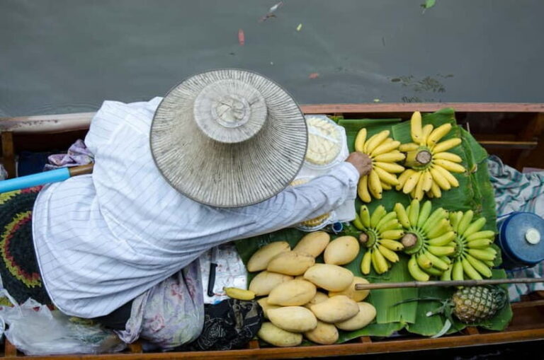 Pattaya: Floating Market Tour with Hotel Transfer & Guide - The Sum Up  