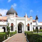 Penang City & temple Tour with Penang Hill Train Fast Lane - Transportation & Group Size