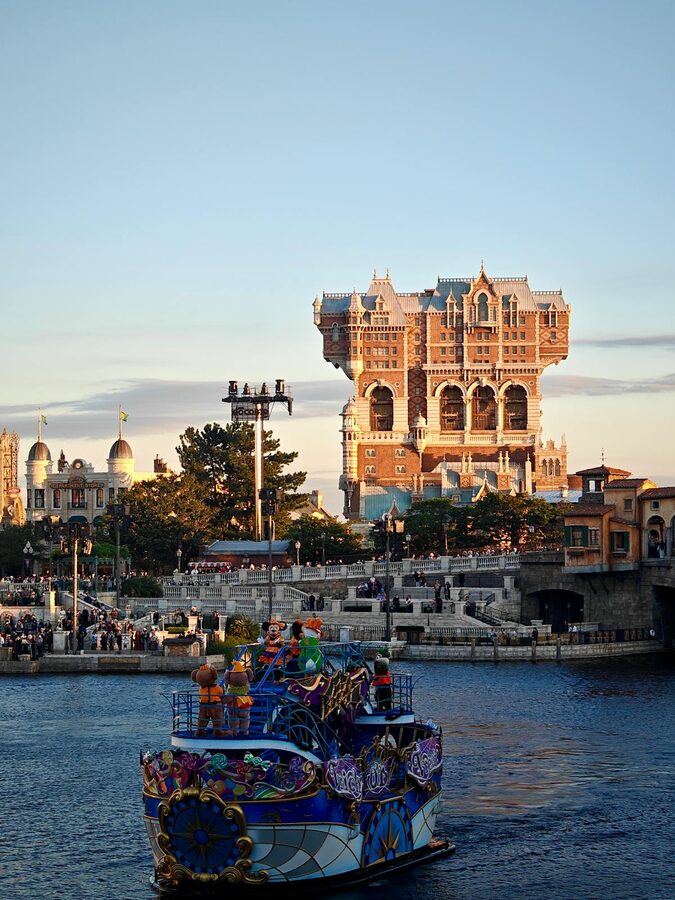 Boat sailing near the Tower of Terror at Tokyo DisneySea