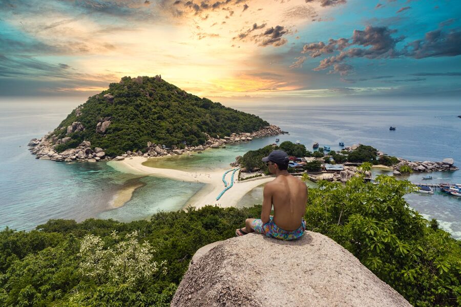 Sunset view over Koh Nang Yuan island from Koh Tao