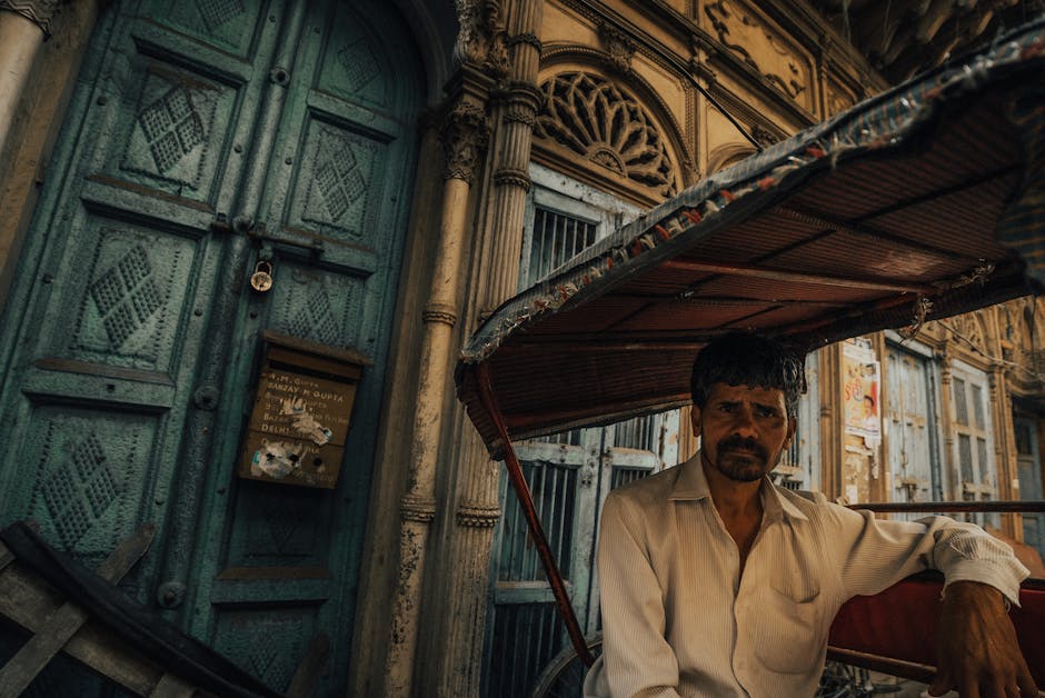 Delhi rickshaw driver