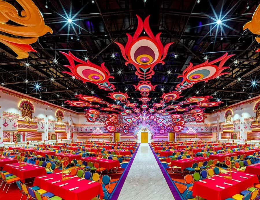 Phuket: Carnival Magic Show with Buffet Dinner - Practical Details and Tips