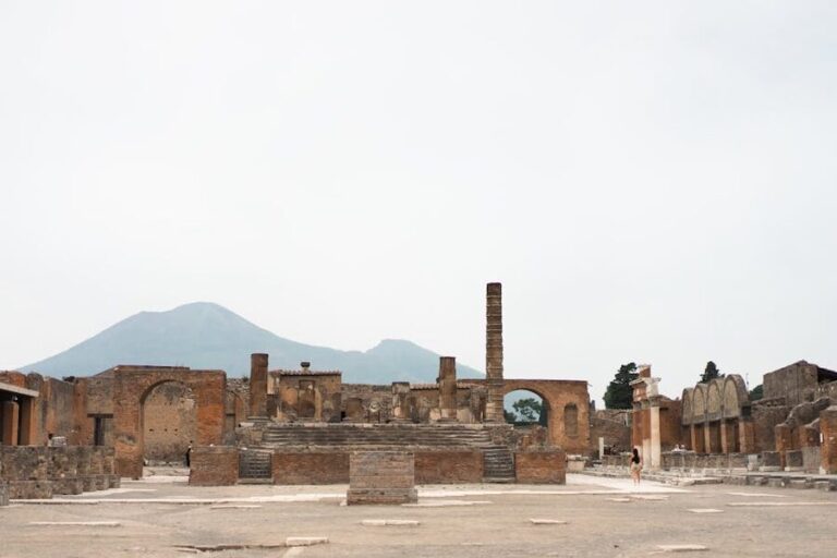 How to Visit Pompeii