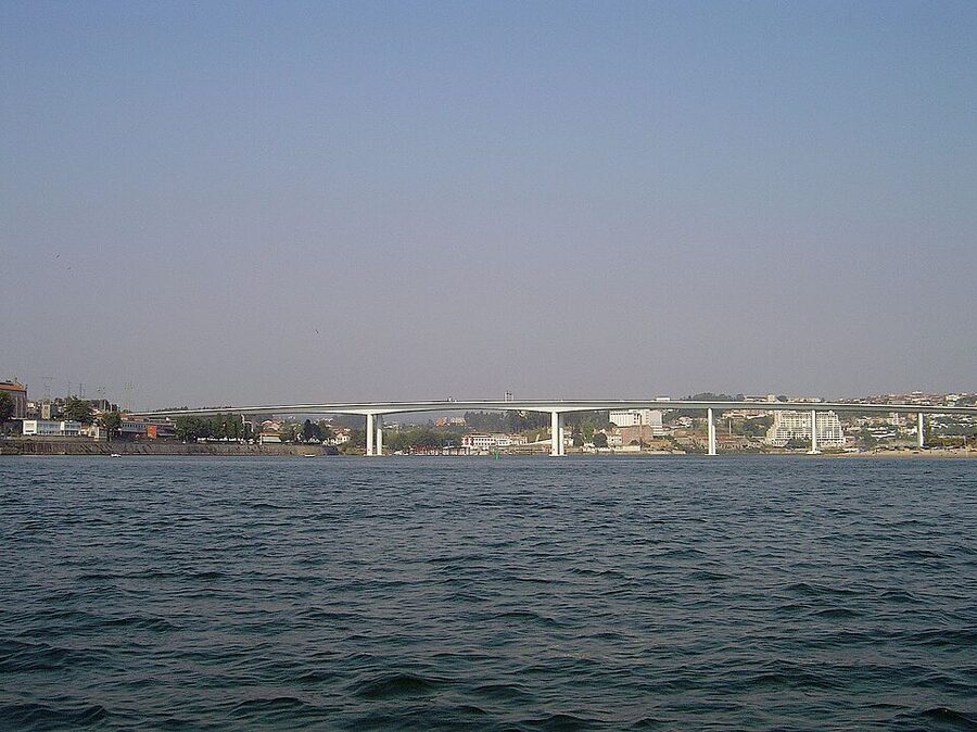 Ponte do Freixo motorway bridge over the Douro River Porto