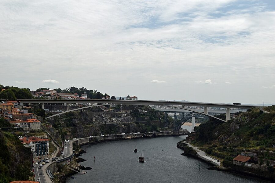 Ponte do Infante Dom Henrique concrete arch road bridge Porto