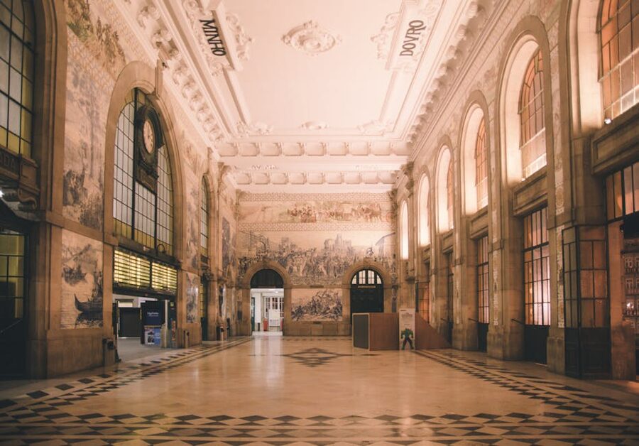 Sao Bento railway station ornate interior near Torre dos Clerigos