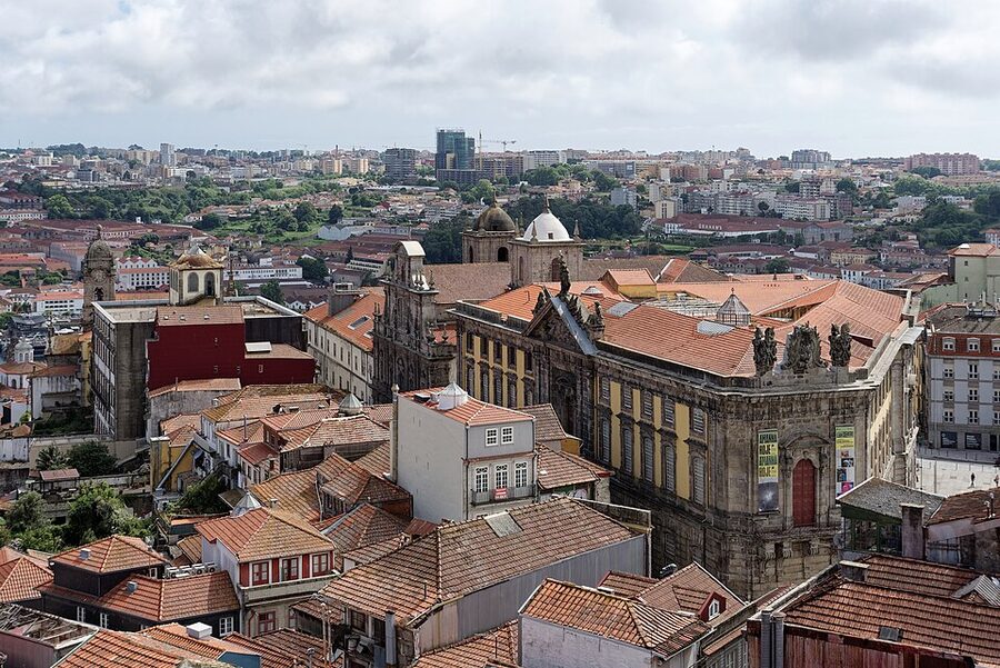 South western view from Torre dos Clerigos toward Vila Nova de Gaia and the Douro