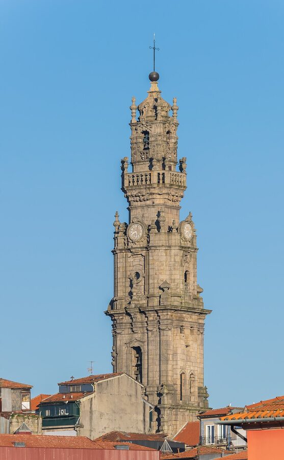 Torre dos Clerigos baroque tower near Lello bookshop