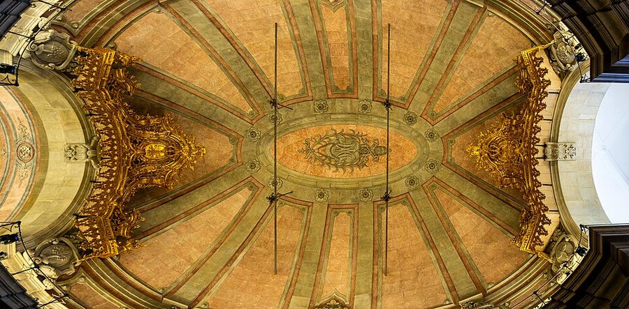 Ornate baroque ceiling of Igreja dos Clerigos Porto where Spiritus projects