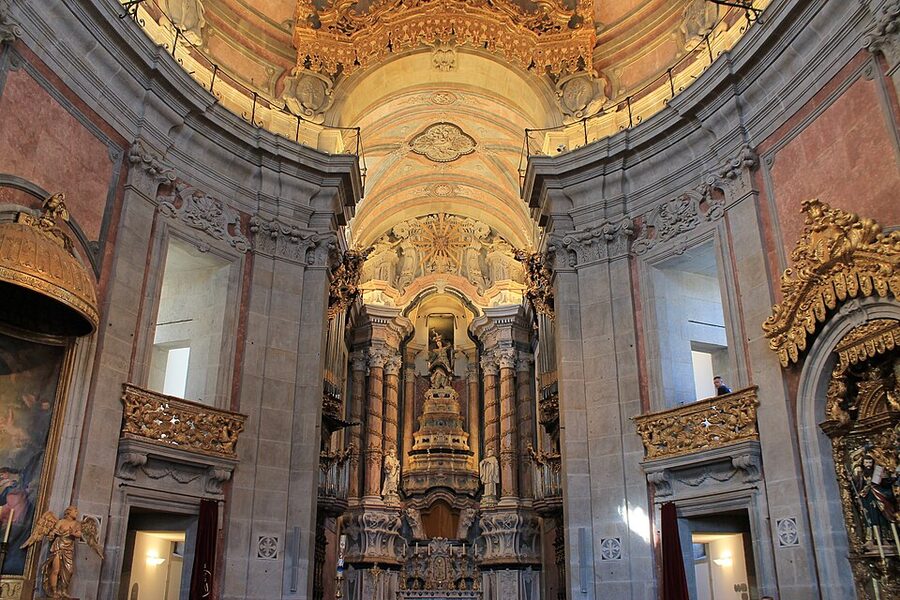 Wooden pews and nave Igreja dos Clerigos Porto