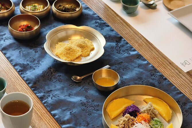 Premium Hanok Stay at K-pop & K-drama Locations (Jeonju-Wanju) - Transportation and Group Size