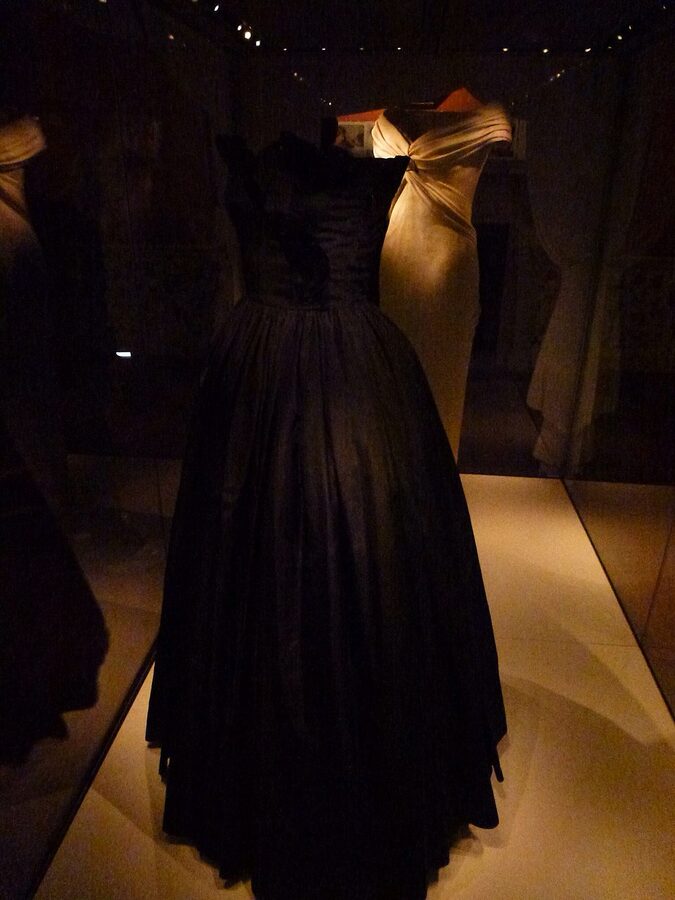 Princess Diana dress Kensington Palace exhibition