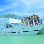 Private Cruise with BBQ - Slide And Open Bar - Who Should Consider This Tour?