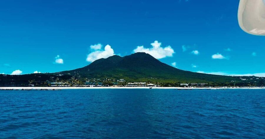 PRIVATE POWER CATAMARAN - What to Expect and Practical Tips