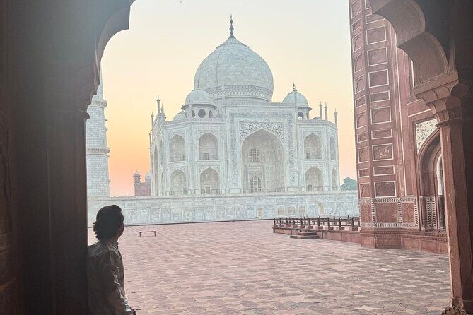 Private Same Day Taj Mahal Tour from Delhi by Car - The Itinerary in Detail: What to Expect