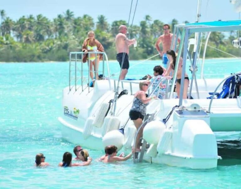 Private Saona Island Catamaran Tour with Lunch - The Catamaran Experience: Sailing Along the Caribbean