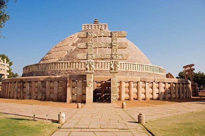 Private Tour: Full-Day Sanchi and Udaygiri Caves Tour from Bhopal - Exploring Sanchi: Buddhist Monuments and Stupas