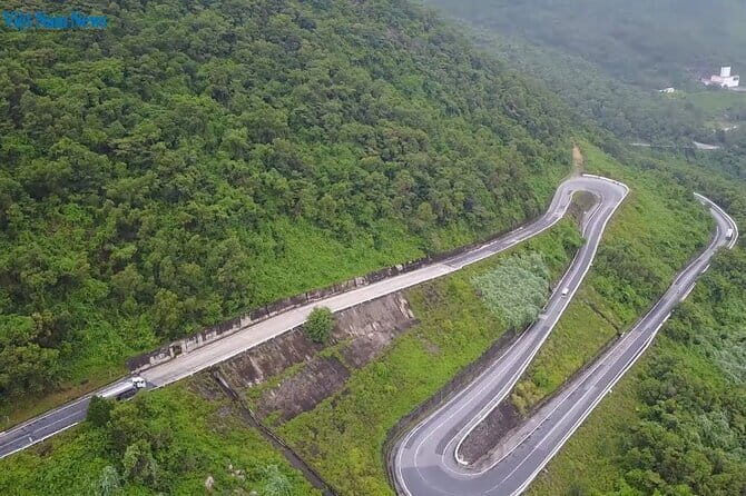 Private Tour in Hai Van Pass via US Army Jeep in Danang - Discovering Waterfalls and Lagoons